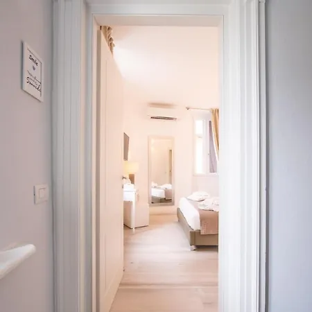 Bed & Breakfast Residenza Elisa 2*