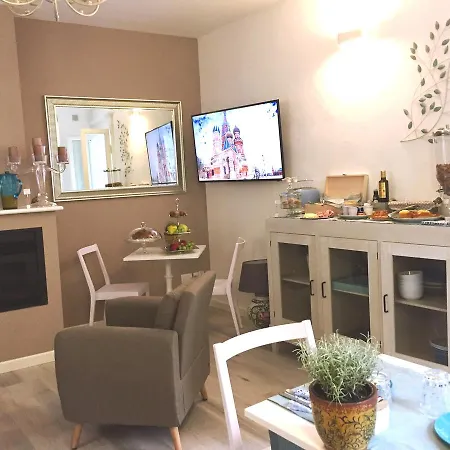 Residenza Elisa לינה וארוחת בוקר דסנזאנו דל גארדה