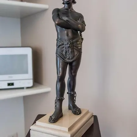 לינה וארוחת בוקר Residenza Elisa 4*