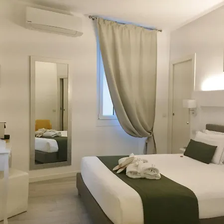 Residenza Elisa 2* ديسينسانو ديل غاردا