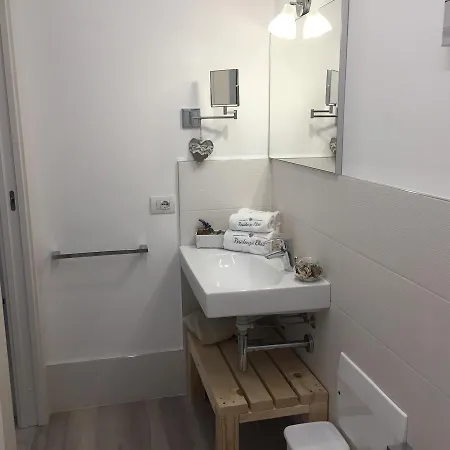 Residenza Elisa فندق مبيت وإفطار ديسينسانو ديل غاردا